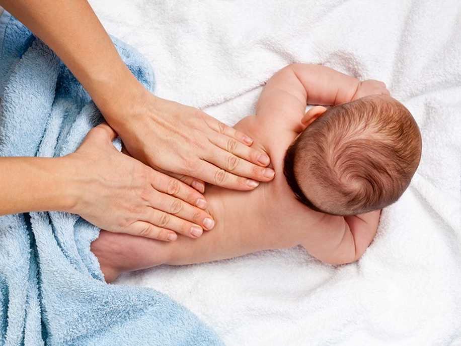 Ağlayan Bebeği Sakinleştirmek İçin Uygulayabileceğiniz 6 Bebek İşi Yöntem