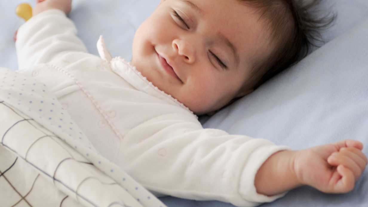 Bebeğinizin Rahatça Uykuya Dalmasını Sağlayacak 10 Öneri