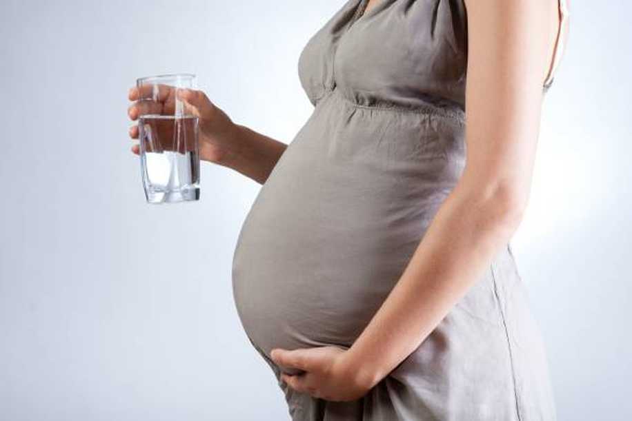 Hamileler Günde Kaç Litre Su İçilmeli?