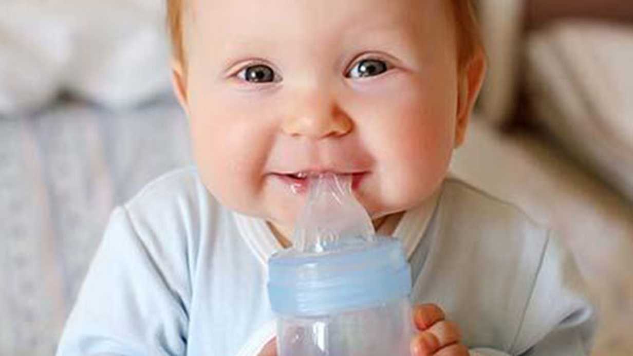 Bebekler ve Çocuklar Günde Ortalama Ne Kadar Su İçmeli?