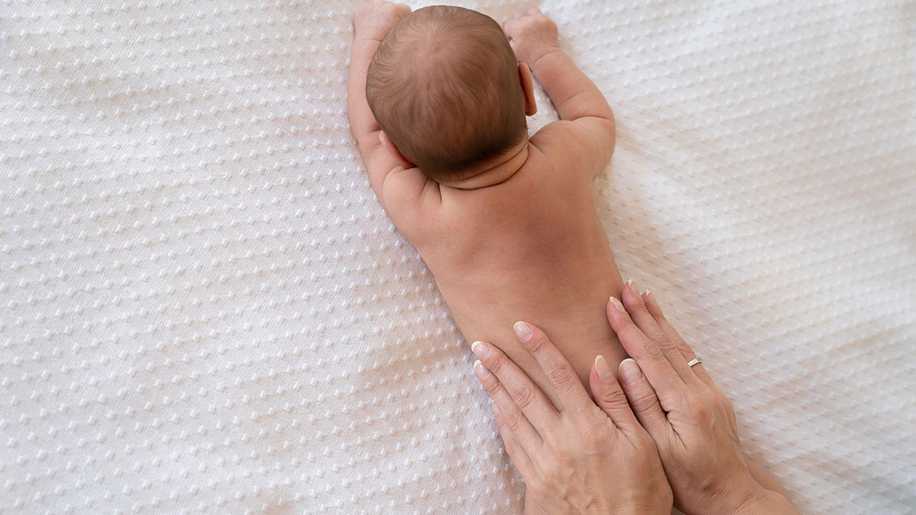 Bebek Masajı: Faydaları ve Doğru Teknikleri