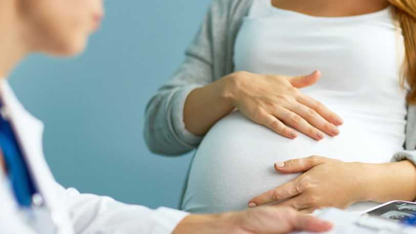 Plasenta Yapışıklığı: Belirtileri, Riskleri ve Tedavisi