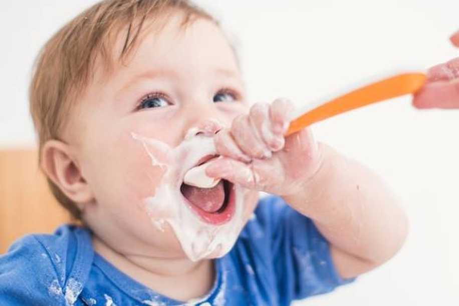 Bebeklere Yogurt Ne Zaman Ve Nasil Verilir Gebe Com