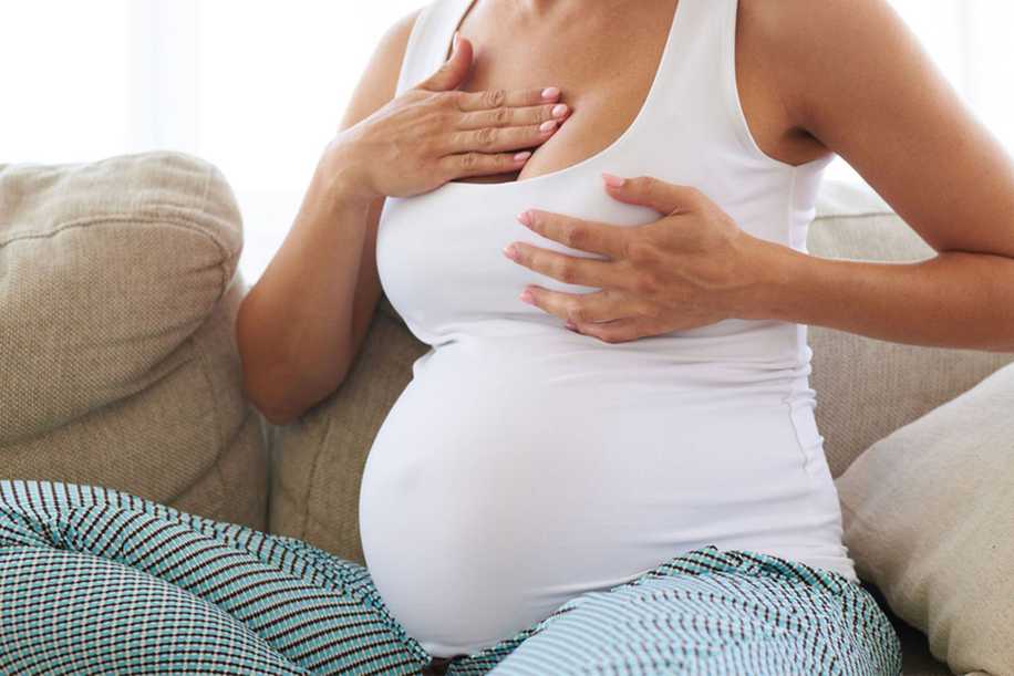 Hamilelikte Göğüslerdeki Renk Değişimi Normal mi?