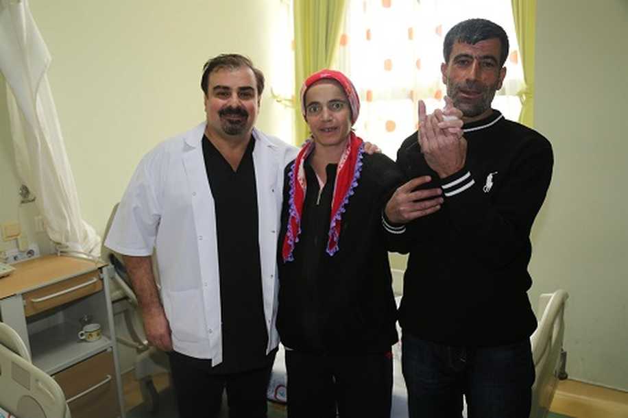 Türkiye'de İlk: Hamile Olan Mide Kanseri Hastası Ameliyat Edildi!