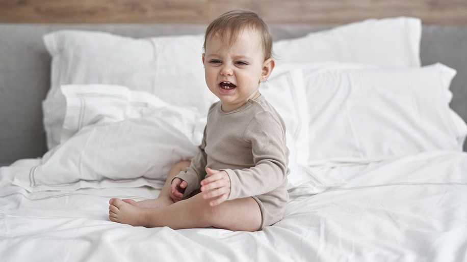 Bebeklerde Keskin İdrar Kokusu Neden Olur ve Nasıl Geçer?