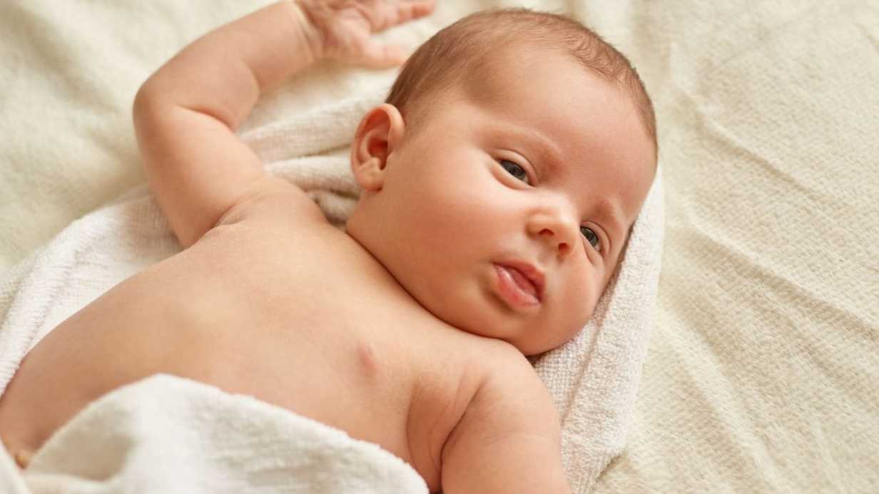 Bebeğinizin Sağlığı İçin Bebek Bezi ve Islak Havlu Alırken Bu Özellikleri Arayın!