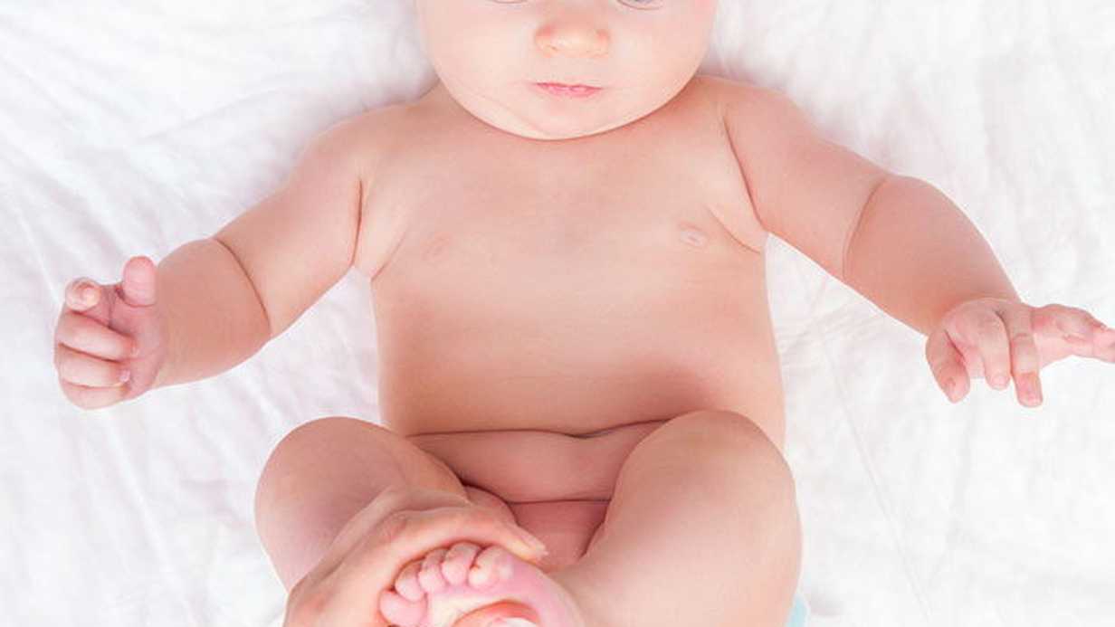 Yenidoğan Bebeklerde Genital Bölge Bakımı