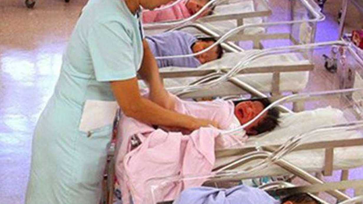 Çin'de "İki Çocuk Politikası" Doğum Oranını Artırdı