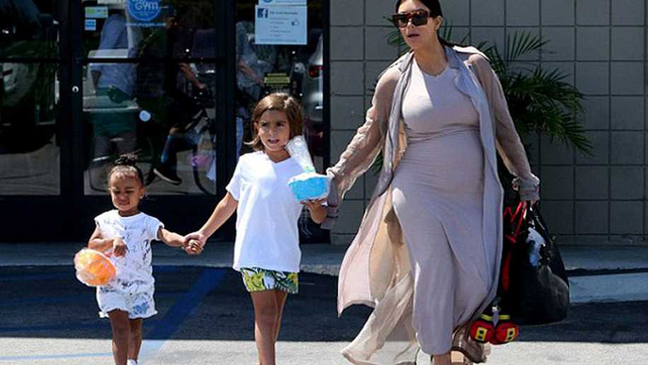Kim Kardashian’ın Anlaştığı İddia Edilen Taşıyıcı Anne Hamile