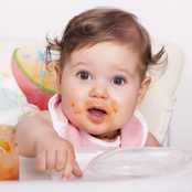 Bebeğim Ek Gıdayı Diliyle İtiyor ve Öğürüyor Neden Olabilir?