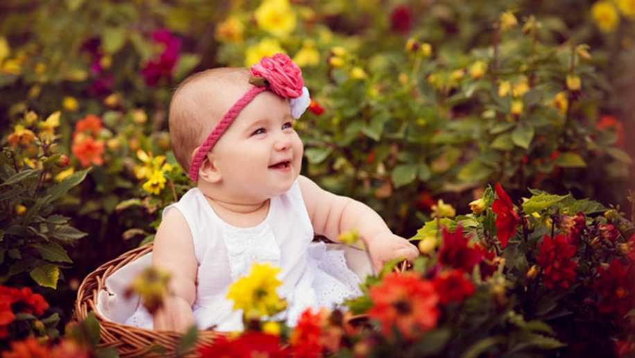 Kız Bebeklere Konabilecek Değişik Çiçek İsimleri ve Anlamları