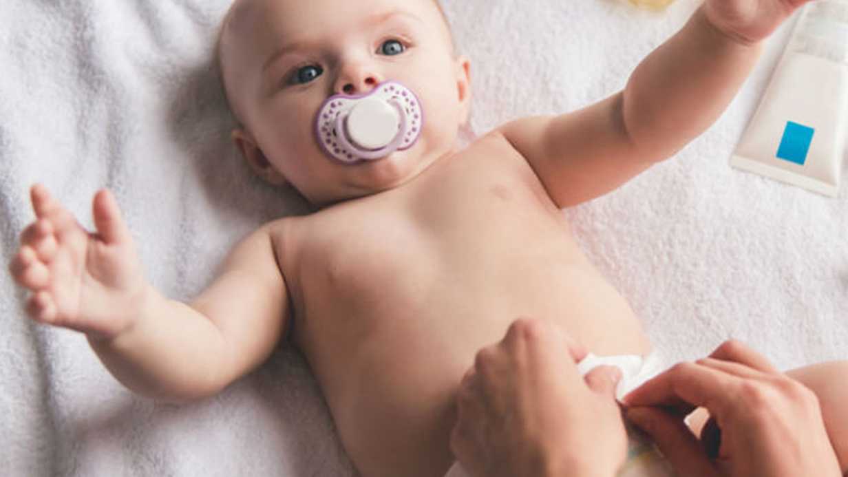 Bebeklerde Fitil Neden ve Nasıl Kullanılır?