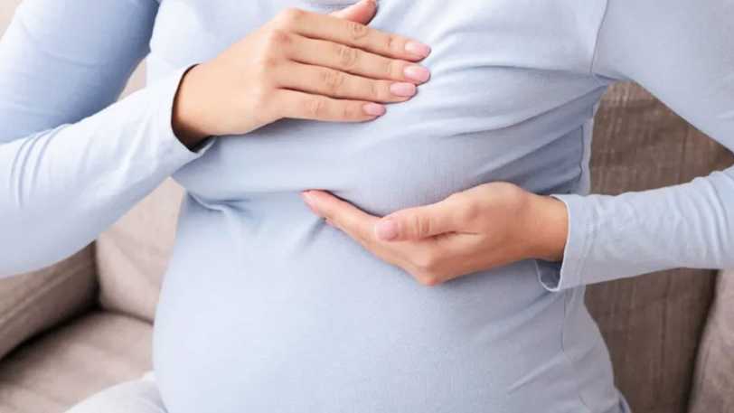 Hamilelikte Göğüslerdeki Renk Değişimi Normal mi?