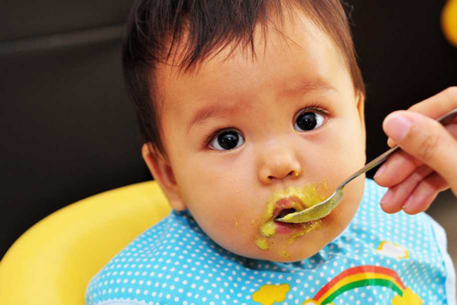 Anne Sütü Emen Bebekler Daha Az Hastalanıyor