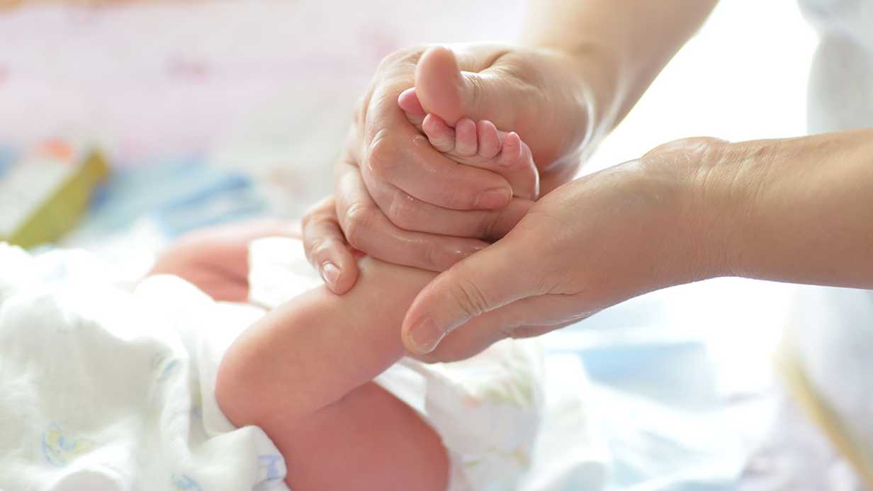 Bebek Masajı: Faydaları ve Doğru Teknikleri