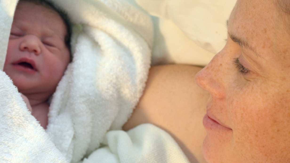 Devlet Hastanelerinde Suda Doğum Üniteleri Açılmaya Başladı!