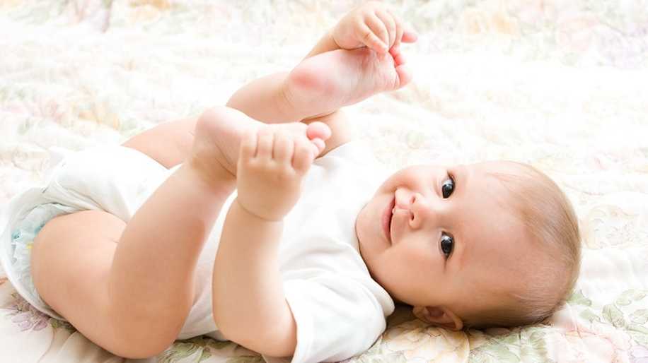 Bebek Bakımında Doğru Bilinen 10 Yanlış Bilgi
