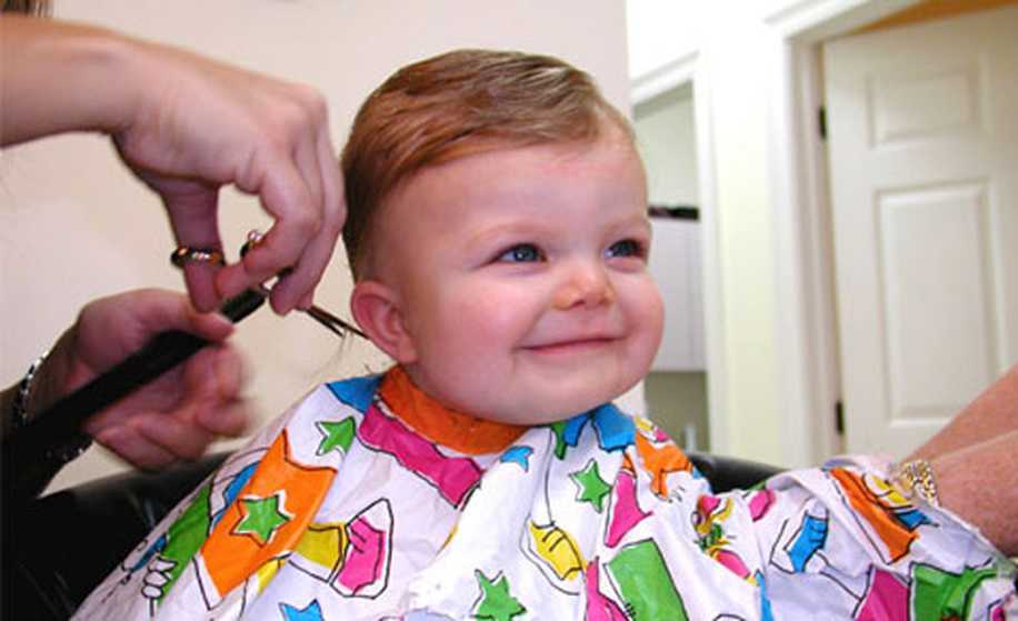 Bebeğin Saçını Keserken Uygulanacak Adımlar