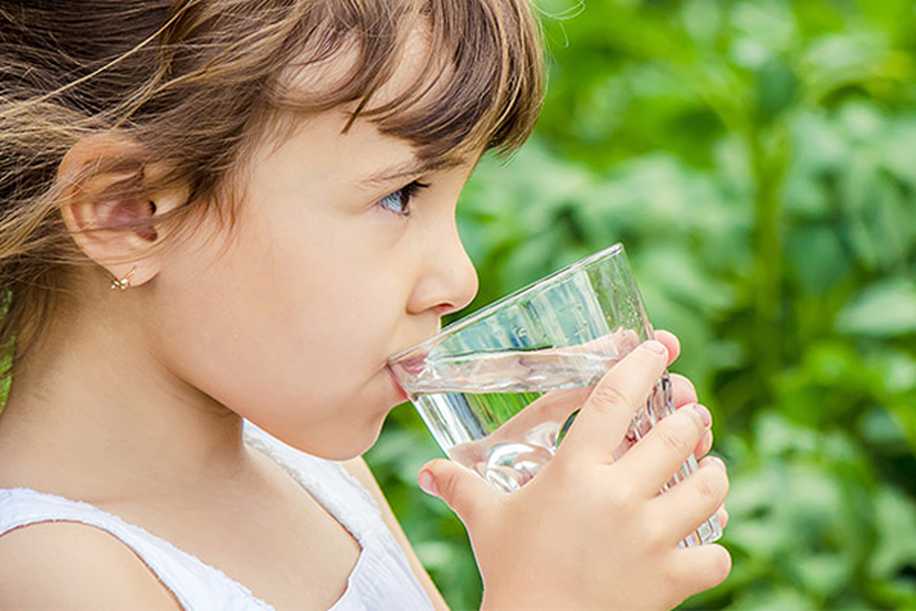 Bebekler ve Çocuklar Günde Ortalama Ne Kadar Su İçmeli?