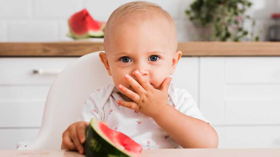 Bebeğim Ek Gıdayı Diliyle İtiyor ve Öğürüyor Neden Olabilir?