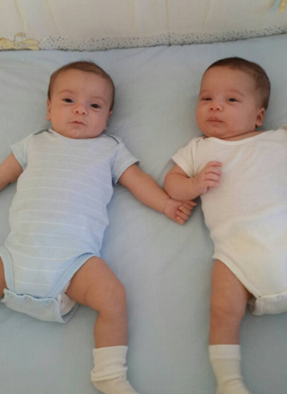 Başak Sayan'ın İkizleri 3 Aylık Oldu!