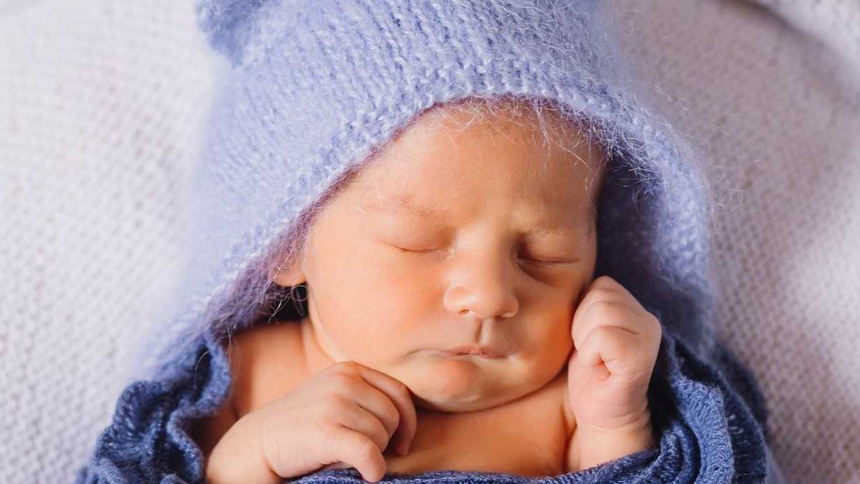 Yenidoğan Bebekler Günde Kaç Kere Kaka Yapar?