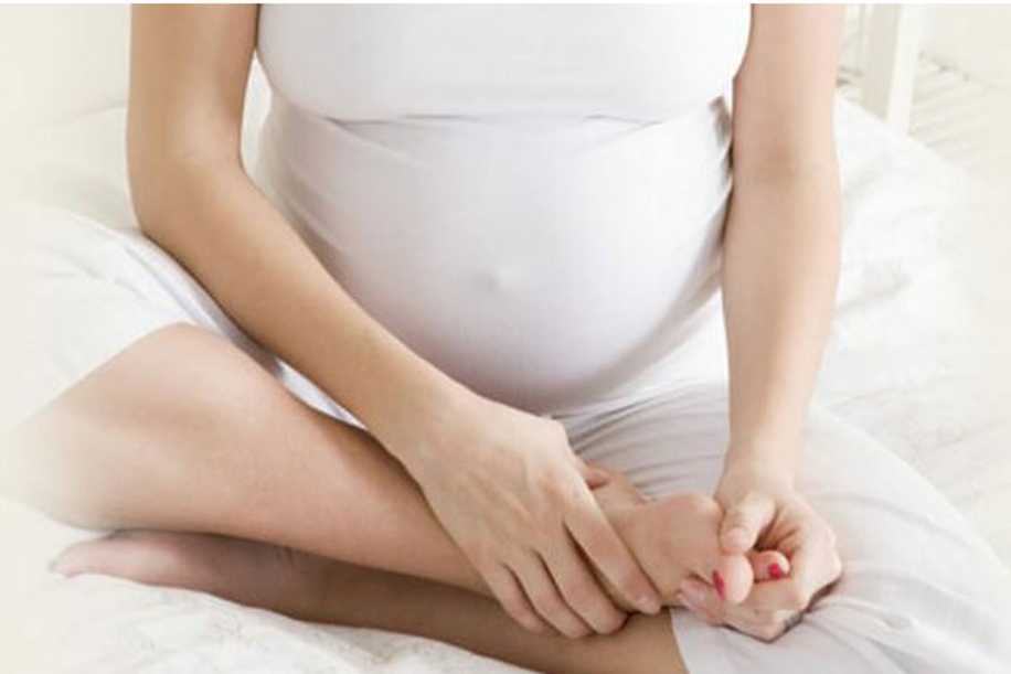 5 Maddede Hamilelikte Ayak-Bilek Şişmesi