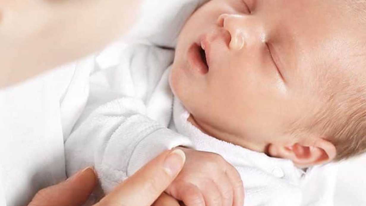 Bebekler Uykuda Neden Sıçrar ve İrkilir?