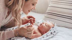 Yenidoğan Refleksleri: Bebeğinizin Doğduğu Andan İtibaren Yaptığı 5 İçgüdüsel Hareket