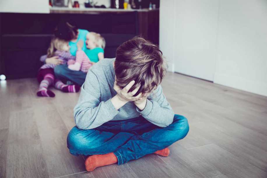 Çocuğunuzun Kardeş Kıskançlığını Yenmesine Yardımcı Olmanın 5 Yolu