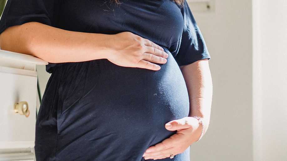 Rüyada 9 Aylık Hamile Olduğunu Görmek Ne Anlama Geliyor?