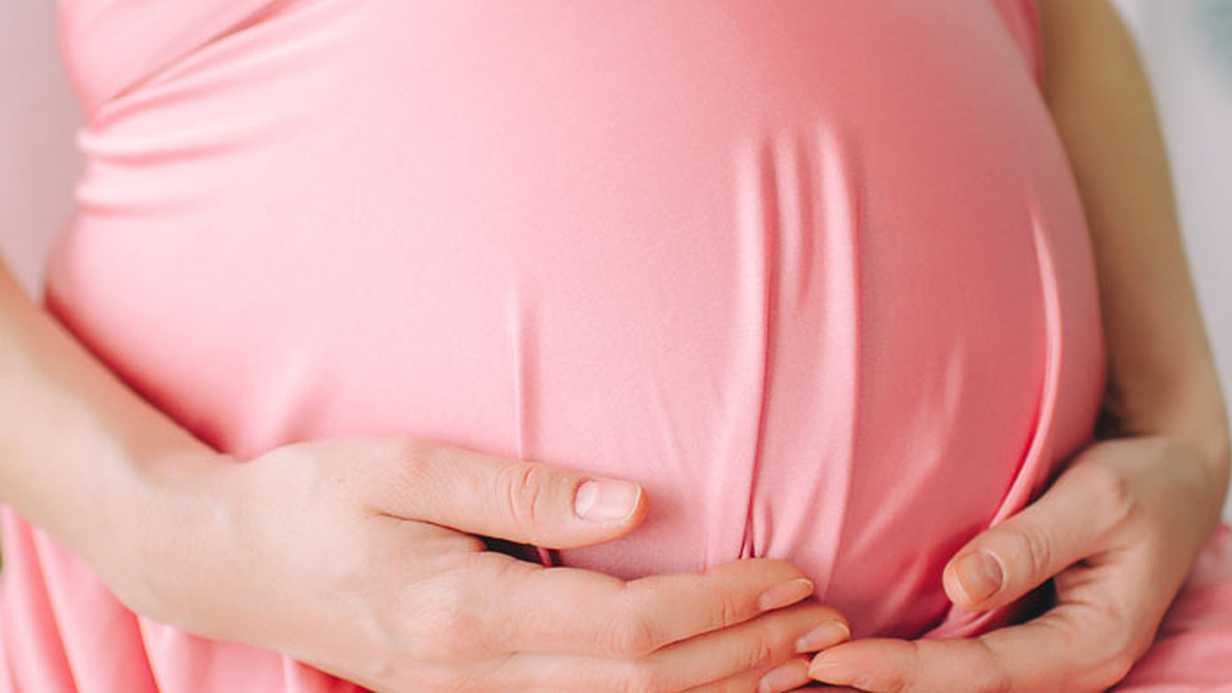 Hamilelik Çatlaklarını Önlemenin 5 Yolu