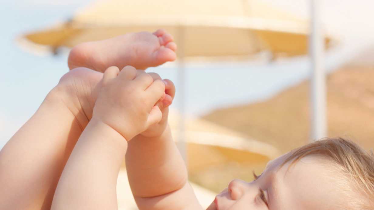 Tatiliniz Hüsranla Sonuçlanmasın! Bebeklerde Güneş Yanığını Önlemek İçin Dikkat Etmeniz Gerekenler