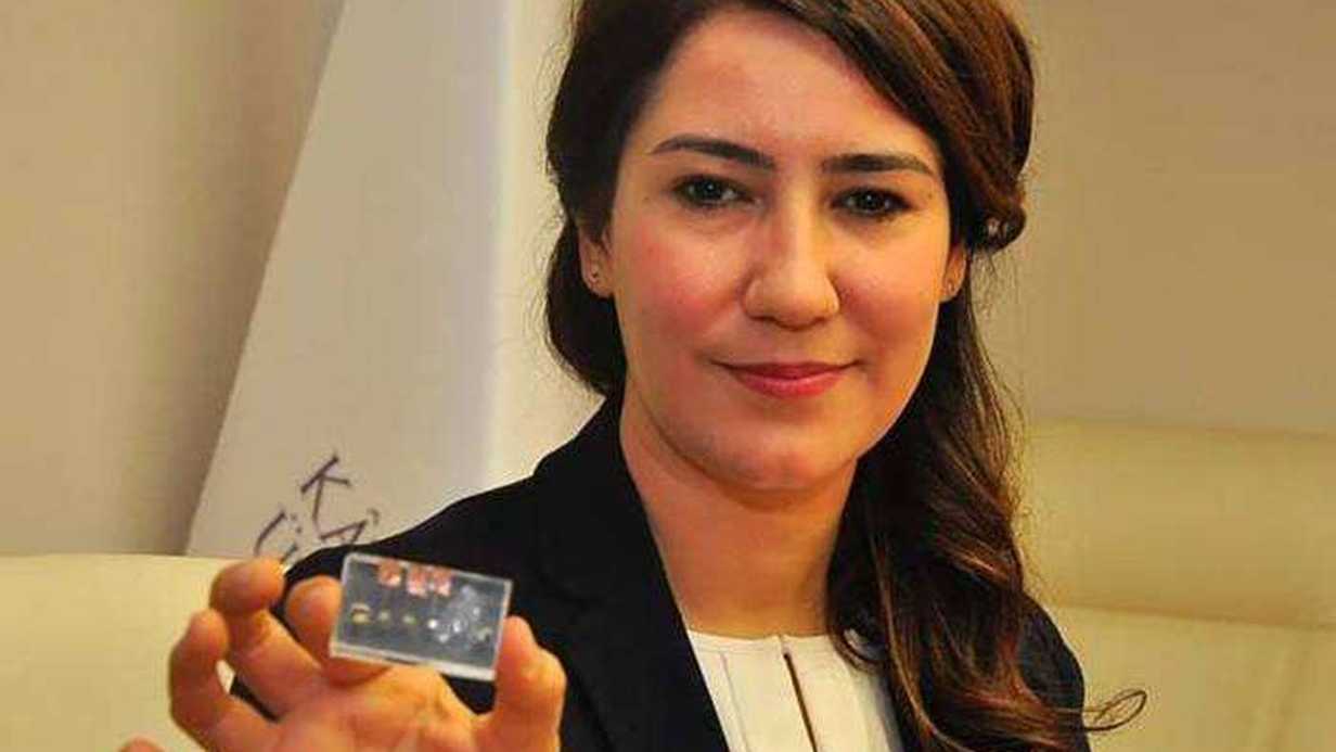 Türk Kadın Doktor Rahim Ağzı Kanserini Buluşuyla Yenecek!